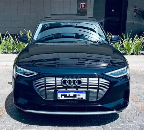 AUDI E-TRON ELÉTRICO SPORTBACK PERFORMANCE QUATTRO